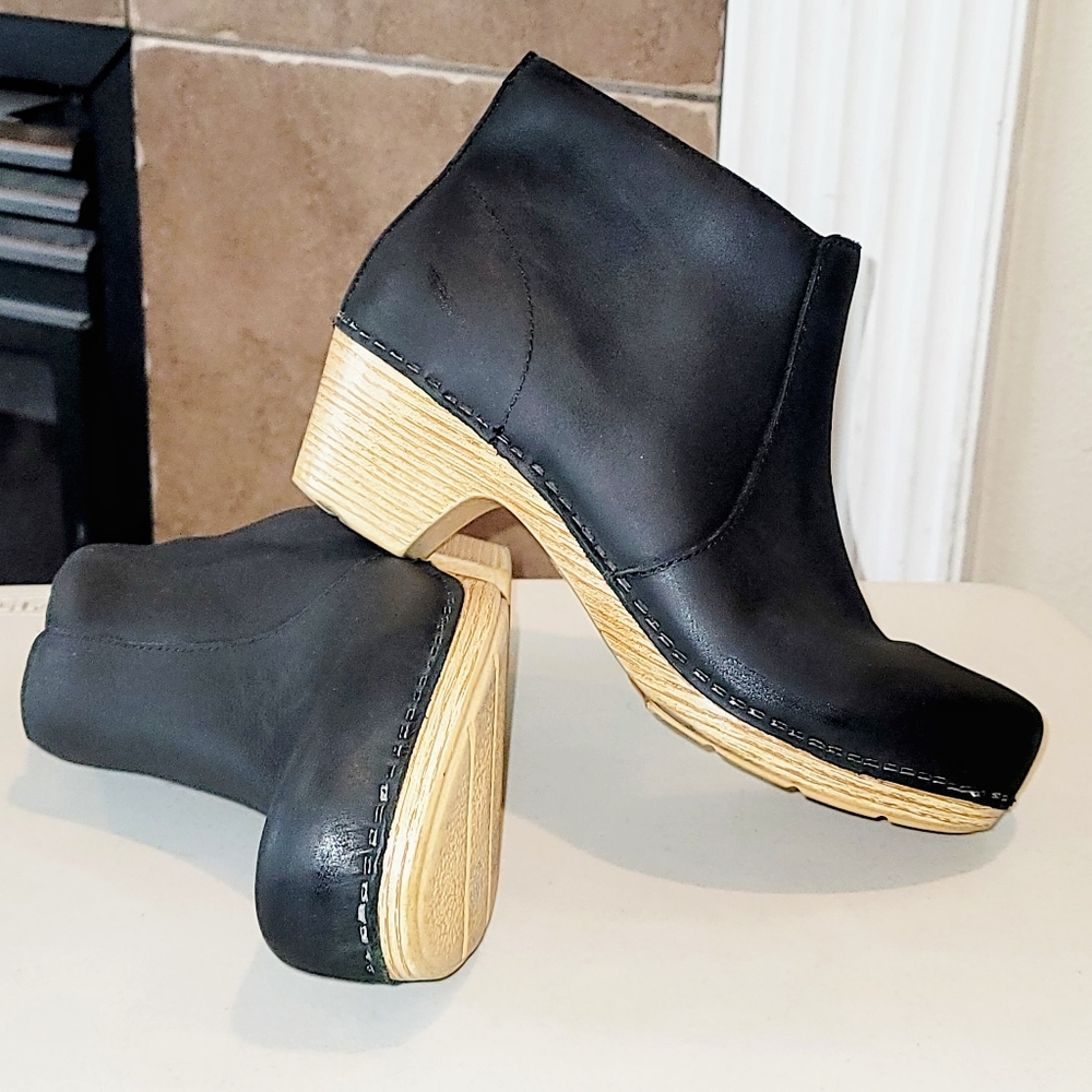 Dansko Black Leather Mules with Tan Wooden Heel - Picture 14 of 14